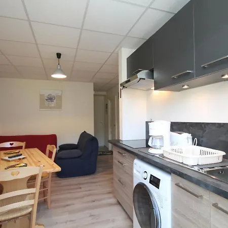 T3 Au Mont-dore Avec Wifi Et Balcon, Pres Du Centre - Fr-1-608-84 Le Mont-Dore