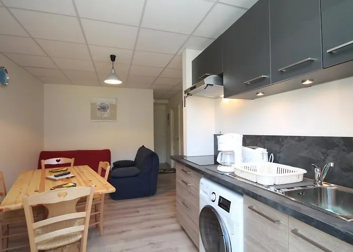 Dore - T3 Pres De L'hyper Centre - Fr-1-608-84 Mont-Dore