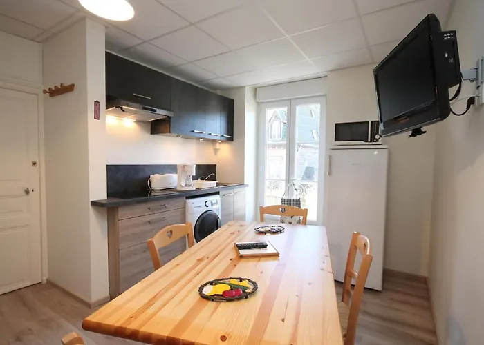 Dore - T3 Pres De L'hyper Centre - Fr-1-608-84 Mont-Dore